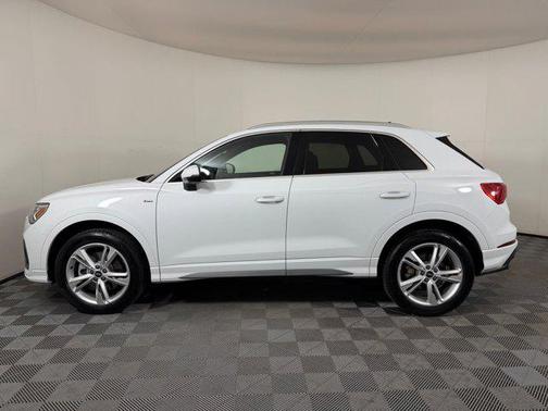 Glacier White Metallic 2024 Audi Q3 45 S line Premium Plus