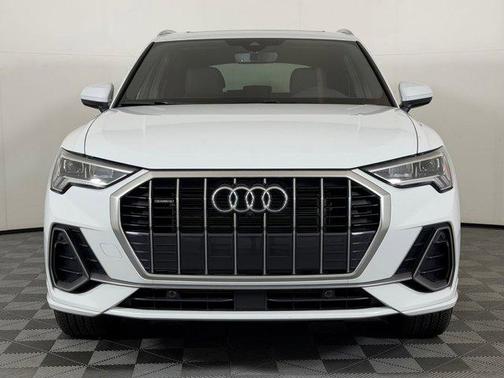 Glacier White Metallic 2024 Audi Q3 45 S line Premium Plus