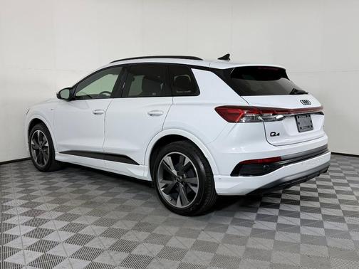 2024 Audi Q4 e-tron Prestige 55 quattro