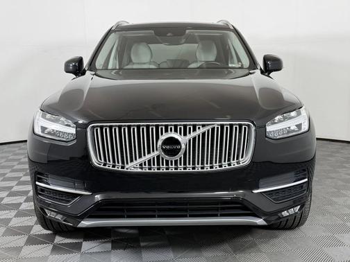 2019 Volvo XC90 T6 Inscription