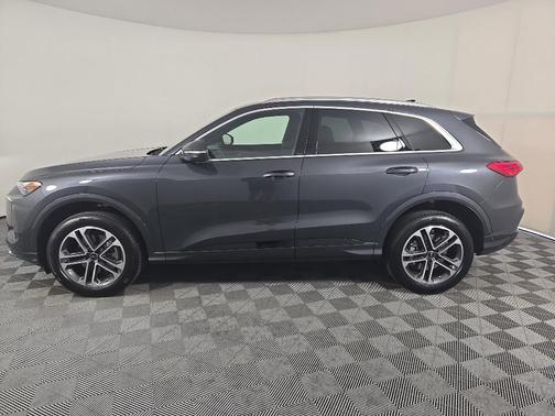 2025 Audi Q5 Premium