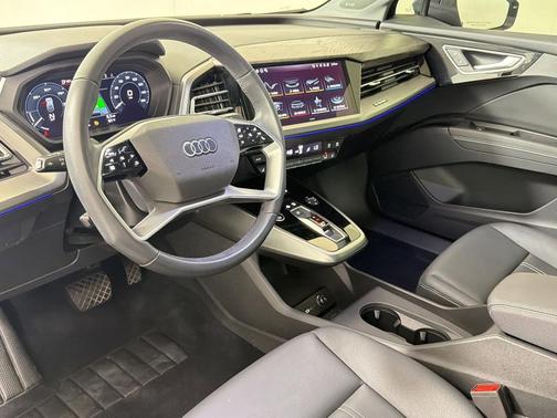 Navarra Blue Metallic 2023 Audi Q4 e-tron Premium Plus 40 RWD