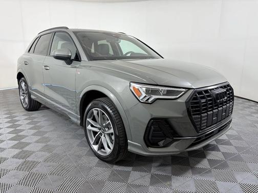 2025 Audi Q3 Premium 45 TFSI S line quattro Tiptronic