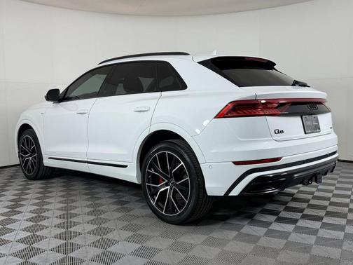 2023 Audi Q8 55 Premium Plus