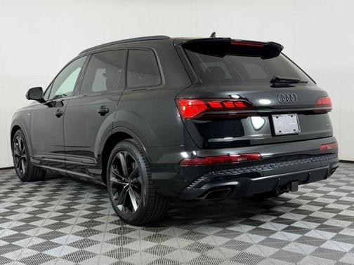 0E0E 2026 Audi Q7 55 Prestige