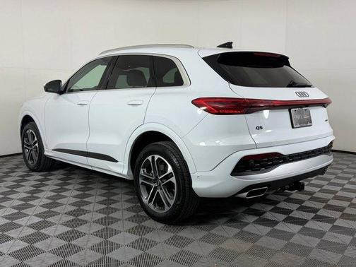 2025 Audi Q5 Premium TFSI quattro S tronic