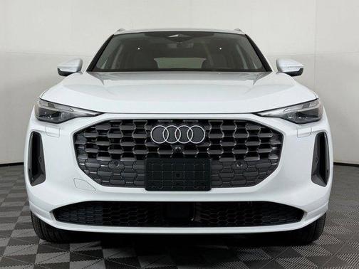 2025 Audi Q5 Premium TFSI quattro S tronic