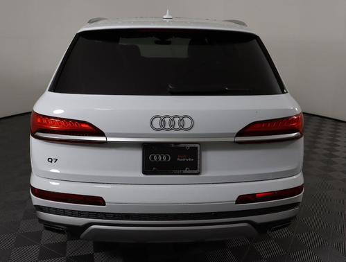 2025 Audi Q7 45 Premium