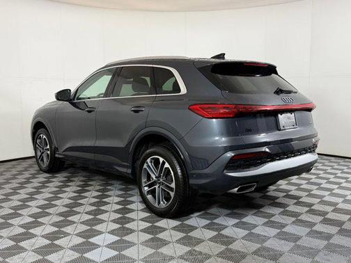 2025 Audi Q5 Premium Plus TFSI quattro S tronic