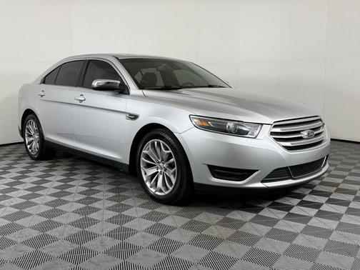 2018 Ford Taurus Limited
