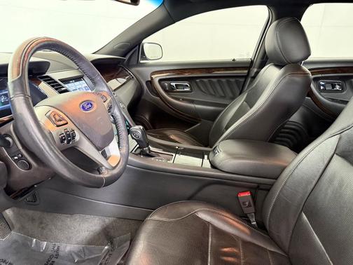 2018 Ford Taurus Limited