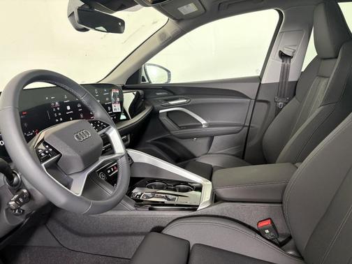 2025 Audi Q5 Premium Plus TFSI quattro S tronic