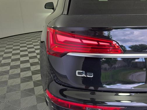 2025 Audi Q5 45 S line Premium Plus