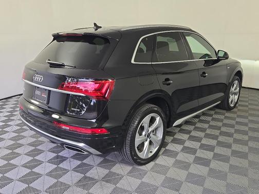 2025 Audi Q5 45 S line Premium Plus