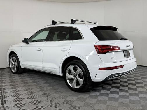 2021 Audi Q5 45 Premium Plus