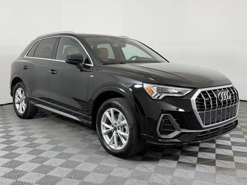 2025 Audi Q3 Premium 45 TFSI S line quattro Tiptronic