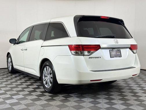 White Diamond Pearl 2016 Honda Odyssey EX-L