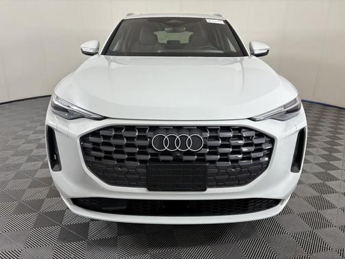 2025 Audi Q5 Premium Plus TFSI quattro S tronic