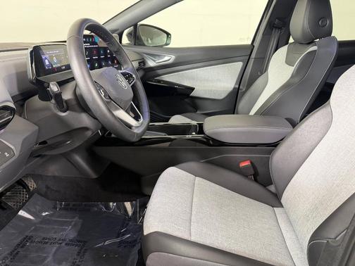 2025 Volkswagen ID.4 Pro