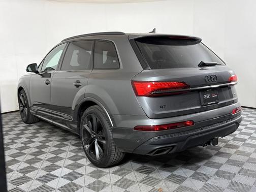 2026 Audi Q7 55 Premium Plus