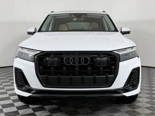 2026 Audi Q7 45 Premium