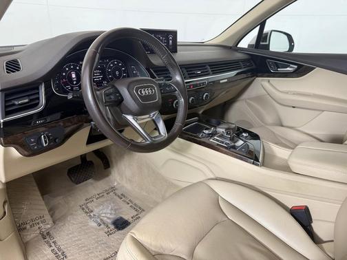 2017 Audi Q7 3.0T Premium