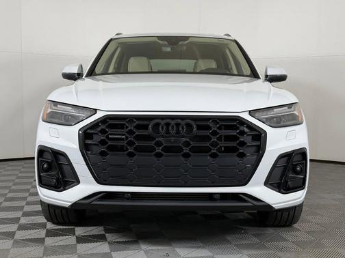 2023 Audi Q5 55 S line Prestige