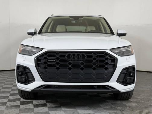 2023 Audi Q5 55 S line Prestige