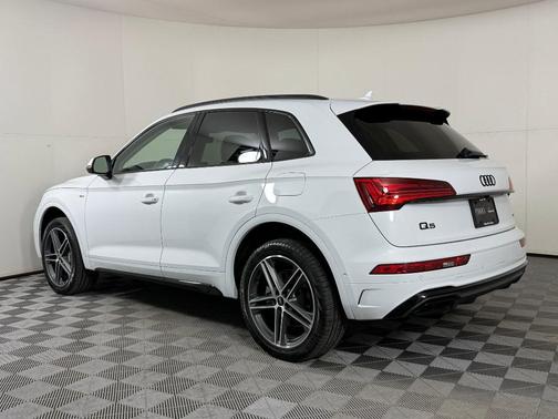 2023 Audi Q5 55 S line Prestige