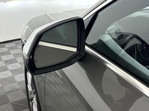 2025 Audi SQ5 3.0T Premium Plus