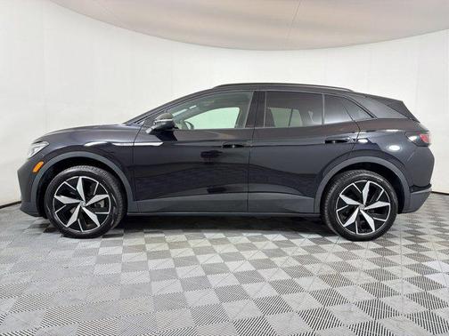 Deep Black Pearl 2023 Volkswagen ID.4 AWD Pro S