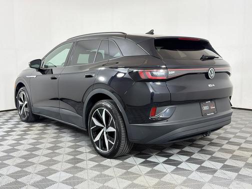 Deep Black Pearl 2023 Volkswagen ID.4 AWD Pro S