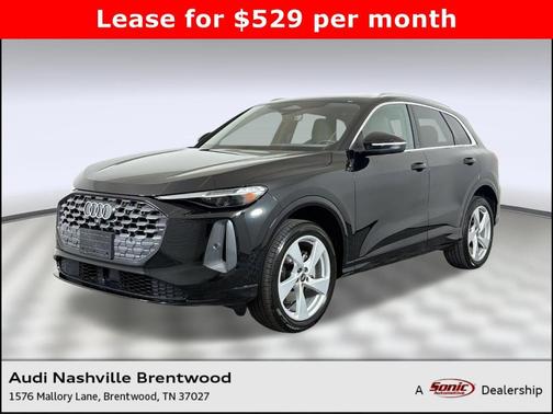 Mythos Black Metallic 2025 Audi Q5 Premium Plus TFSI quattro S tronic