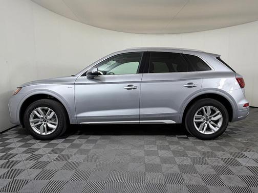Florett Silver Metallic 2023 Audi Q5 45 S line Premium