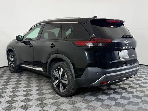 2022 Nissan Rogue SL