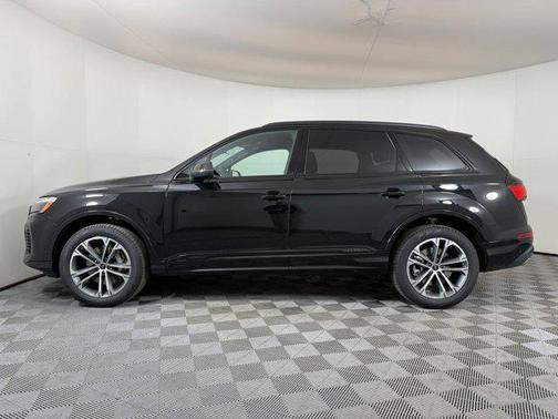 2026 Audi Q7 45 Premium Plus