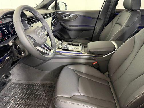 2026 Audi Q7 45 Premium Plus