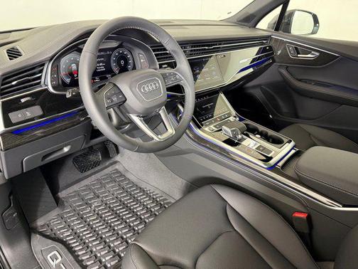 2026 Audi Q7 45 Premium Plus