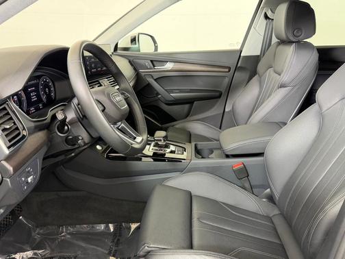 2024 Audi Q5 55 S line Premium