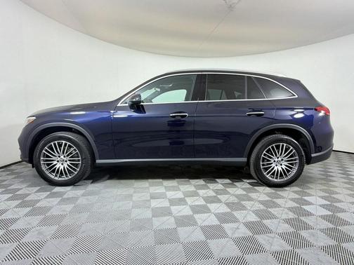Nautical Blue Metallic 2024 Mercedes-Benz GLC 300 Base