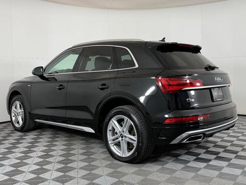 2024 Audi Q5 55 S line Premium