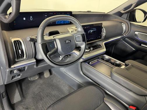 Agate Black Metallic 2025 Ford Expedition Tremor