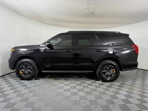 Agate Black Metallic 2025 Ford Expedition Tremor