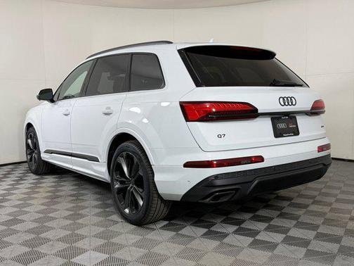 2026 Audi Q7 55 Premium Plus