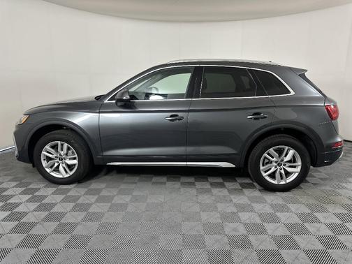 2024 Audi Q5 45 S line Premium