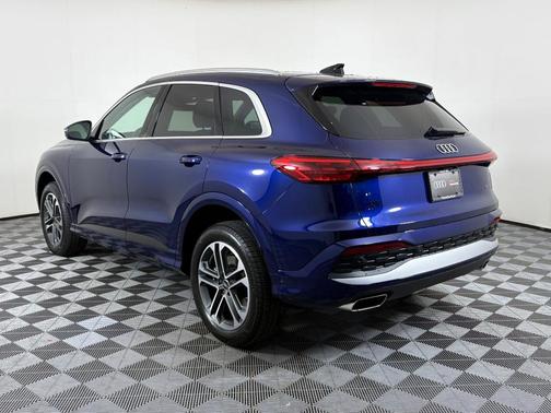 2025 Audi Q5 Premium Plus TFSI quattro S tronic