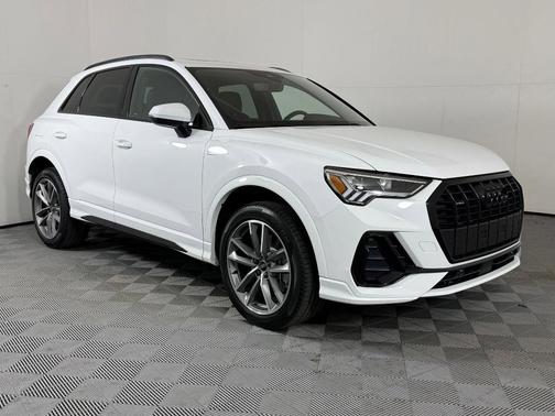 2025 Audi Q3 Premium 45 TFSI S line quattro Tiptronic