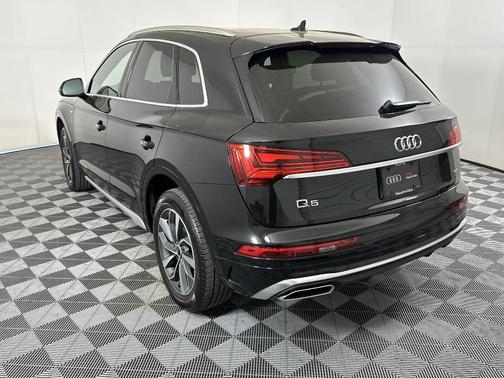 2024 Audi Q5 45 S line Premium Plus