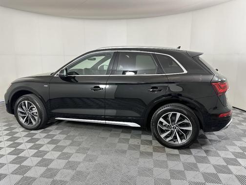 2024 Audi Q5 45 S line Premium Plus