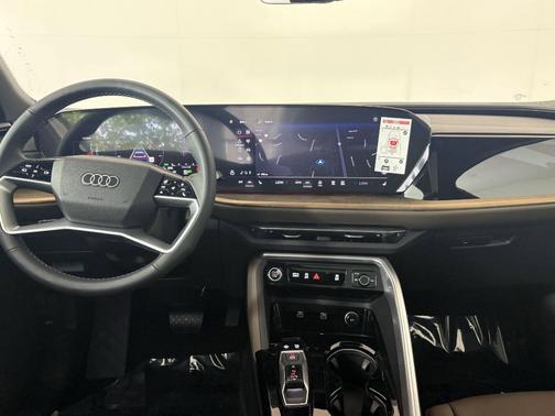 2025 Audi Q5 Premium TFSI quattro S tronic